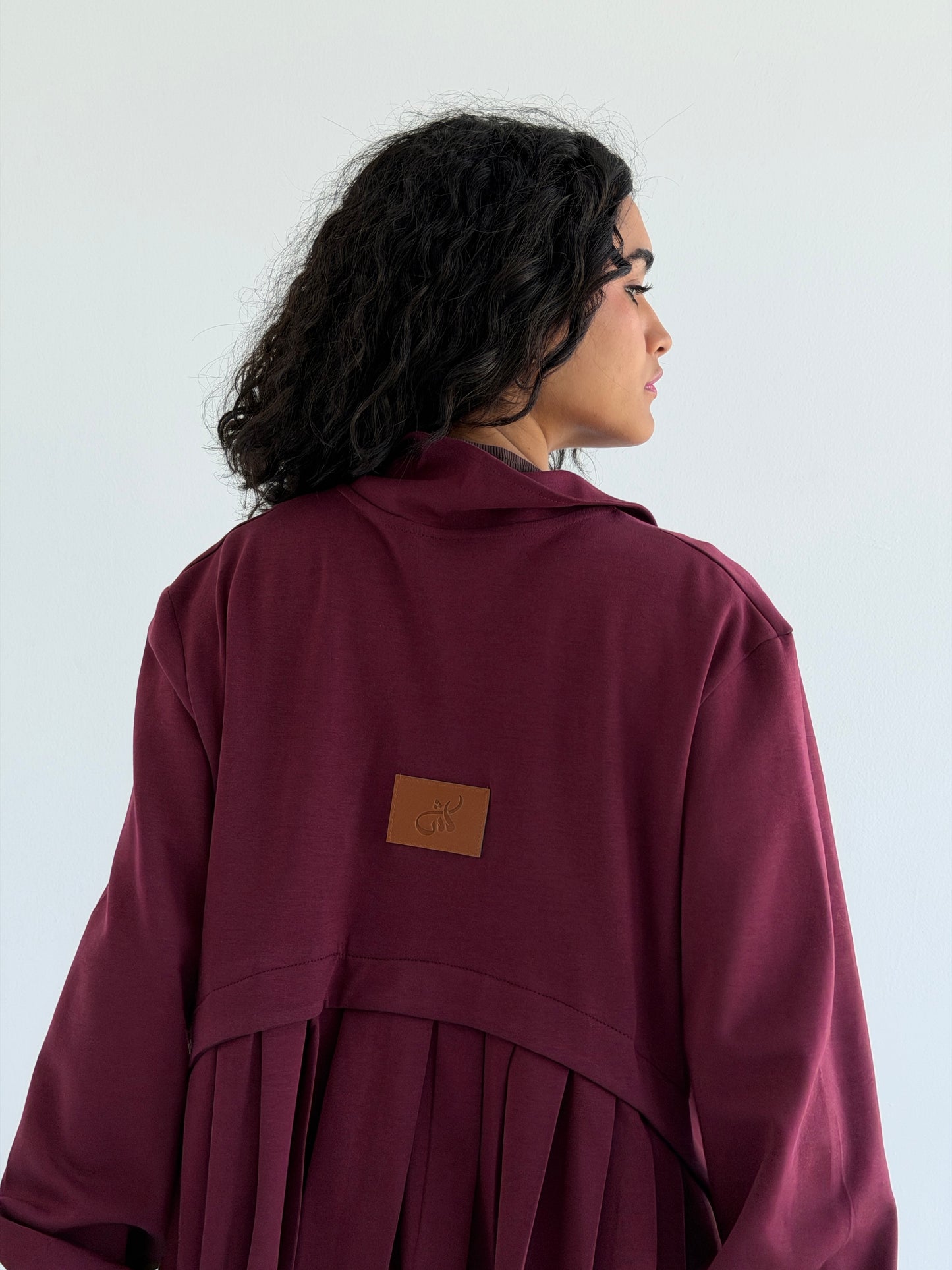 Pleated back set -burgundy