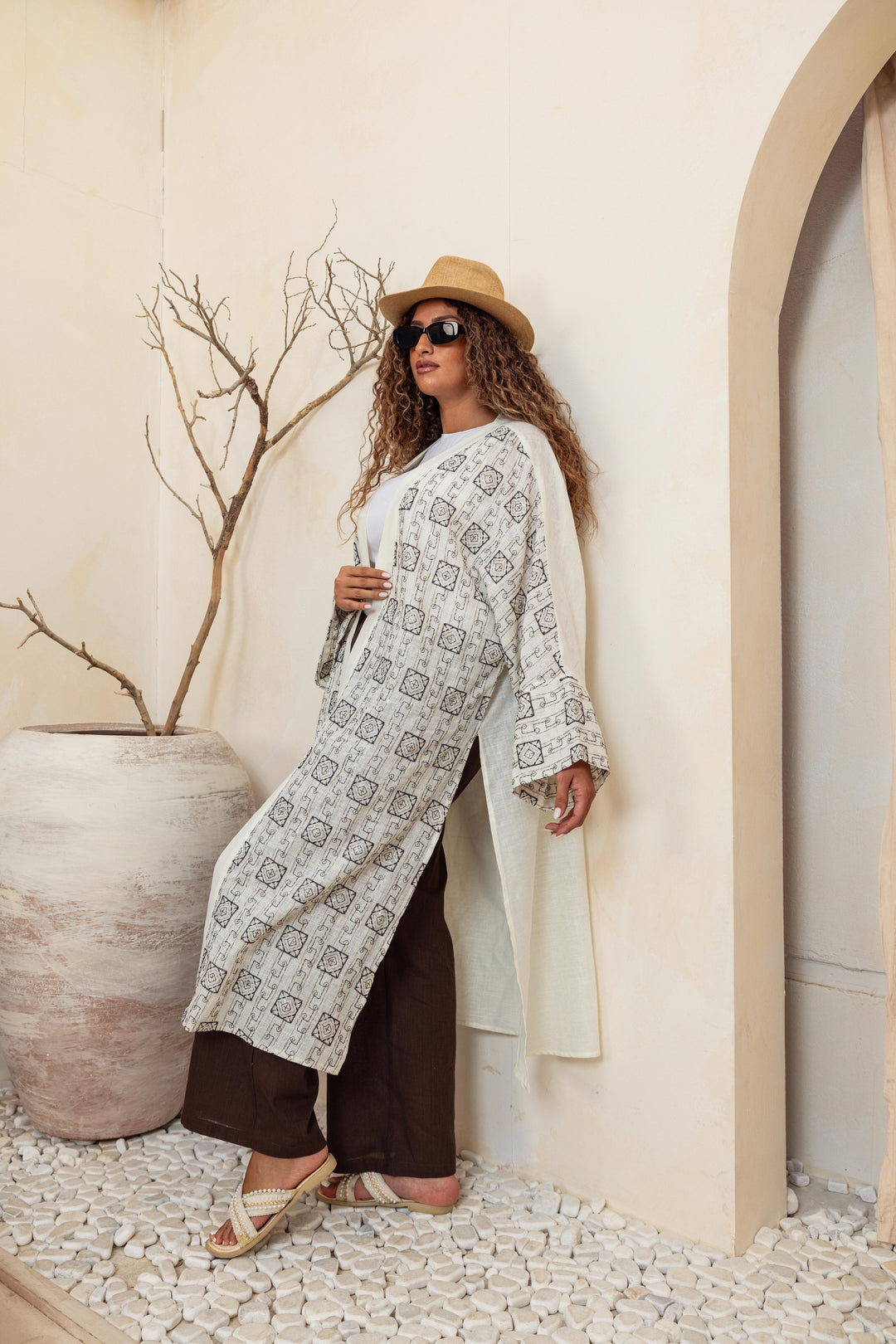 Embroidery white kimono