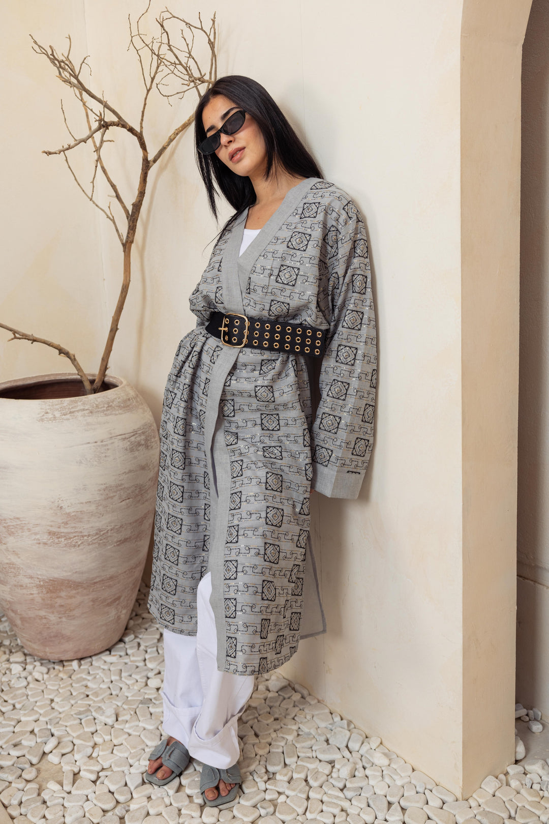 Embroidery gray kimono