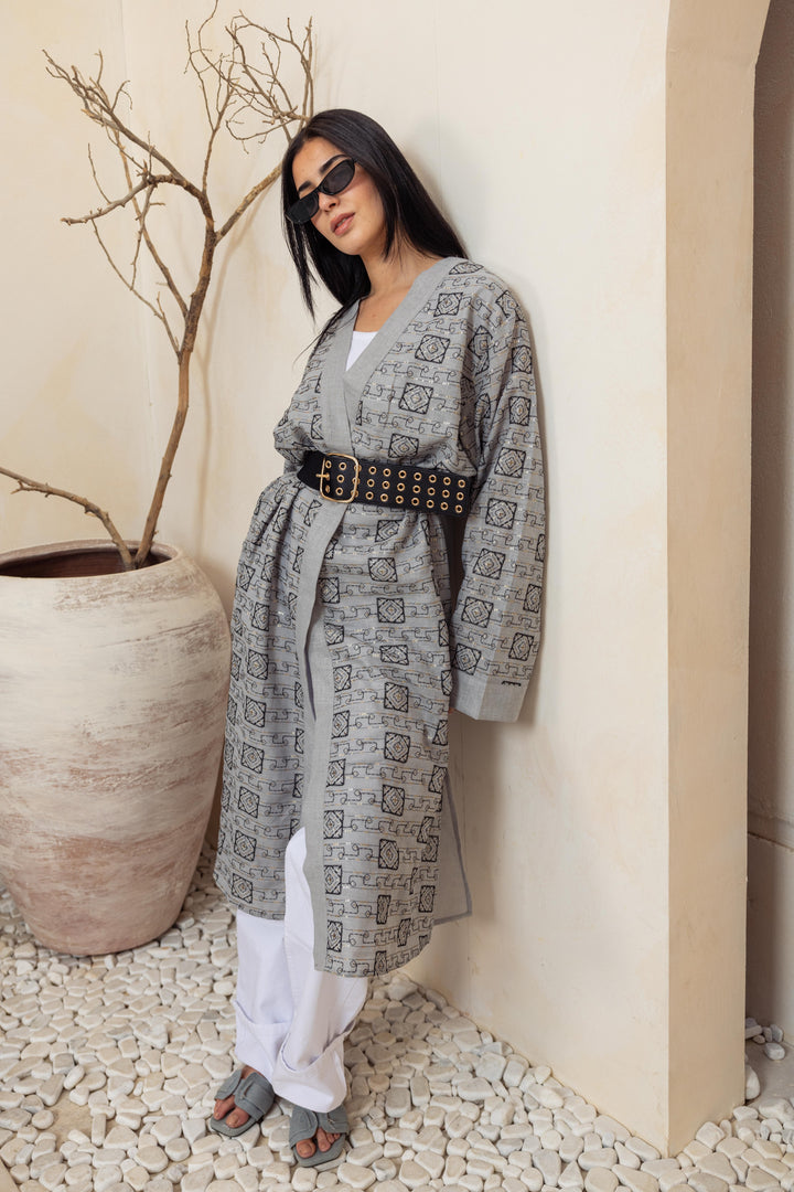 Embroidery gray kimono