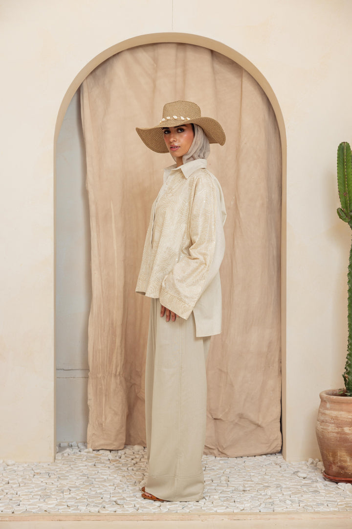 Embroidery beige shirt