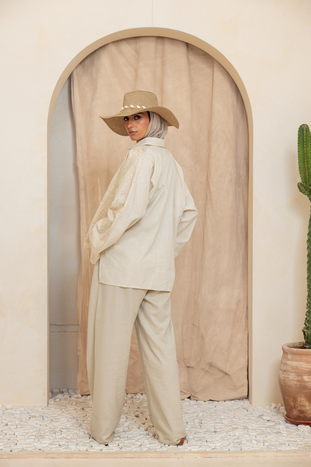 Embroidery beige shirt