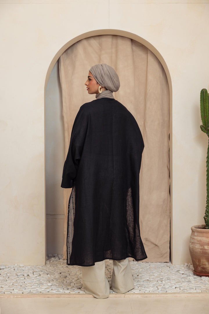 Embroidery Black kimono