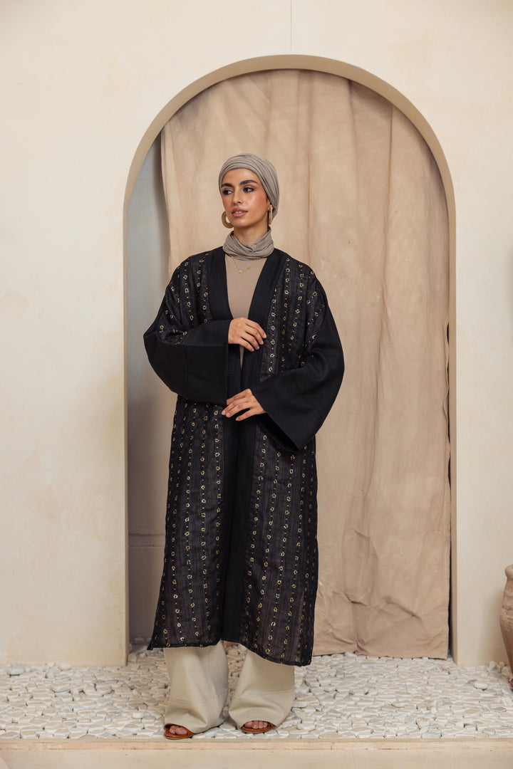 Embroidery Black kimono