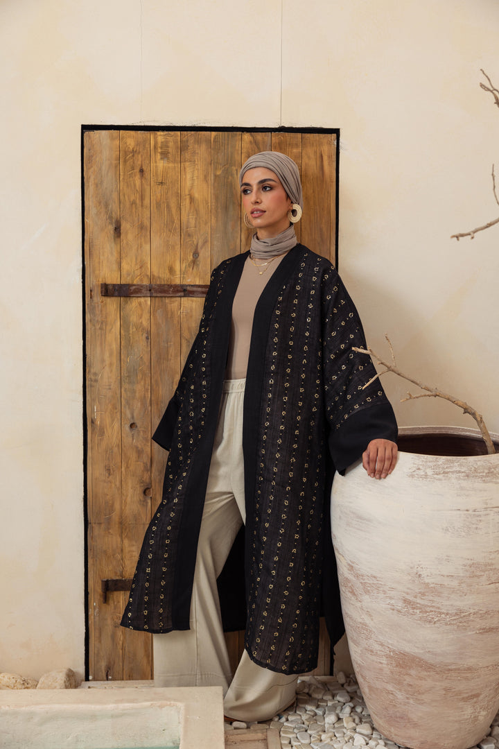 Embroidery Black kimono