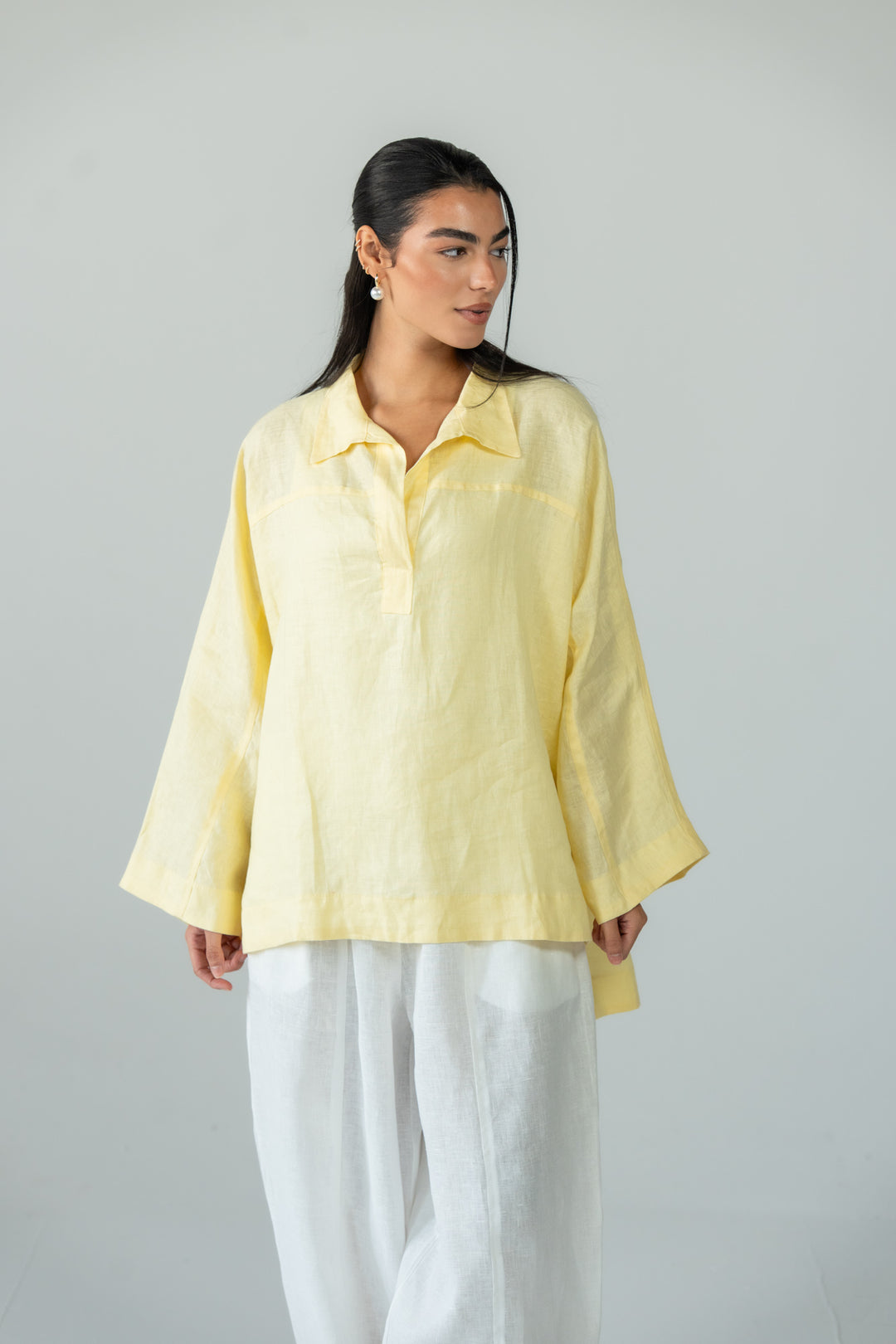 Cozy linen top - butter yellow