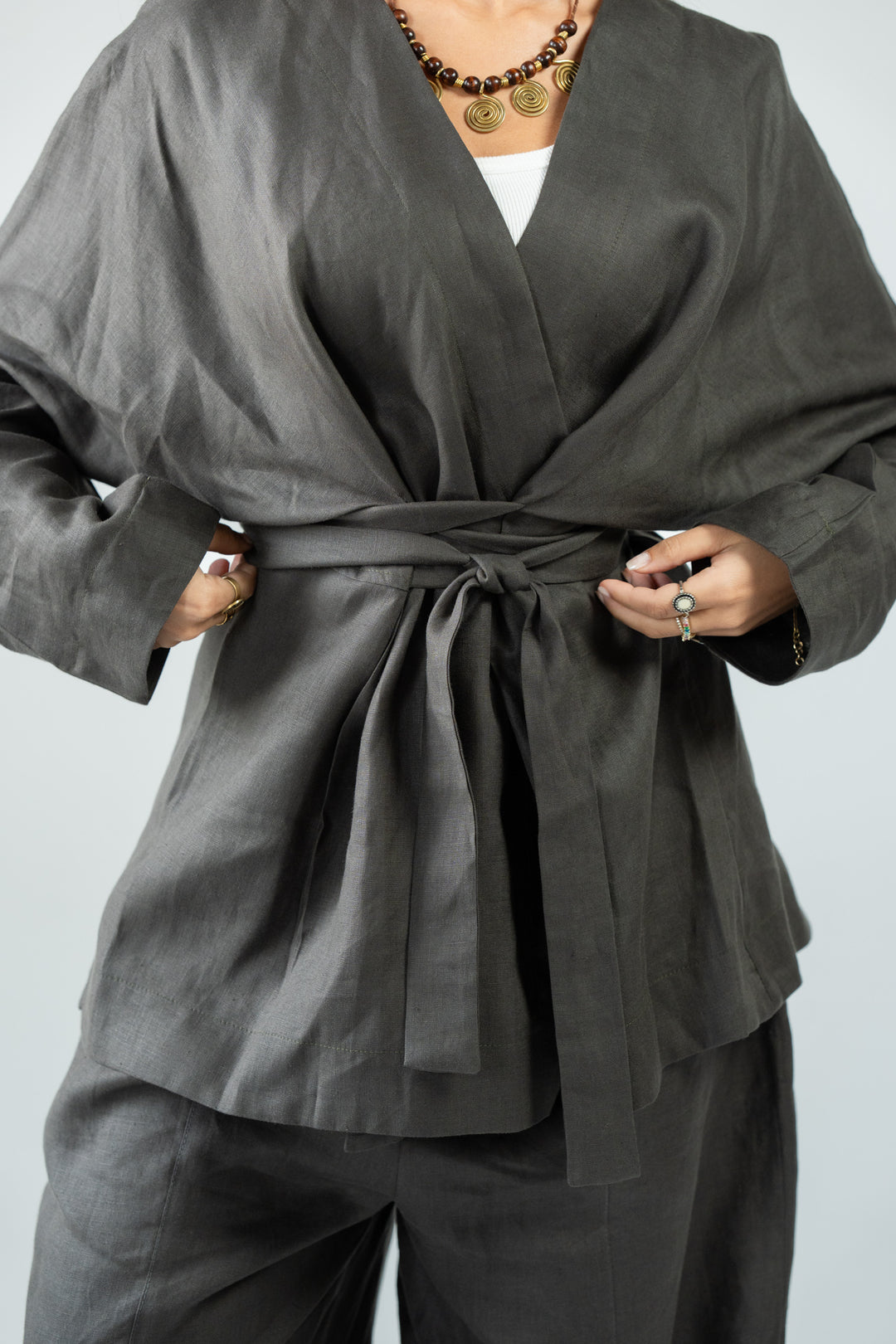 Wrapped linen shirt -black olive