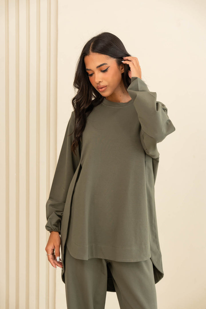 curved set- olive