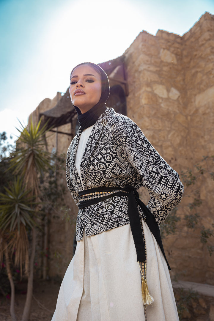 Elegant Dream Blazer vs kimono