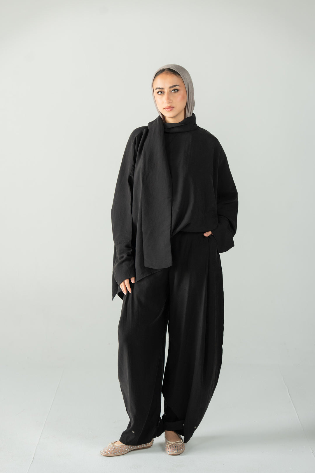Scarf poncho top - black