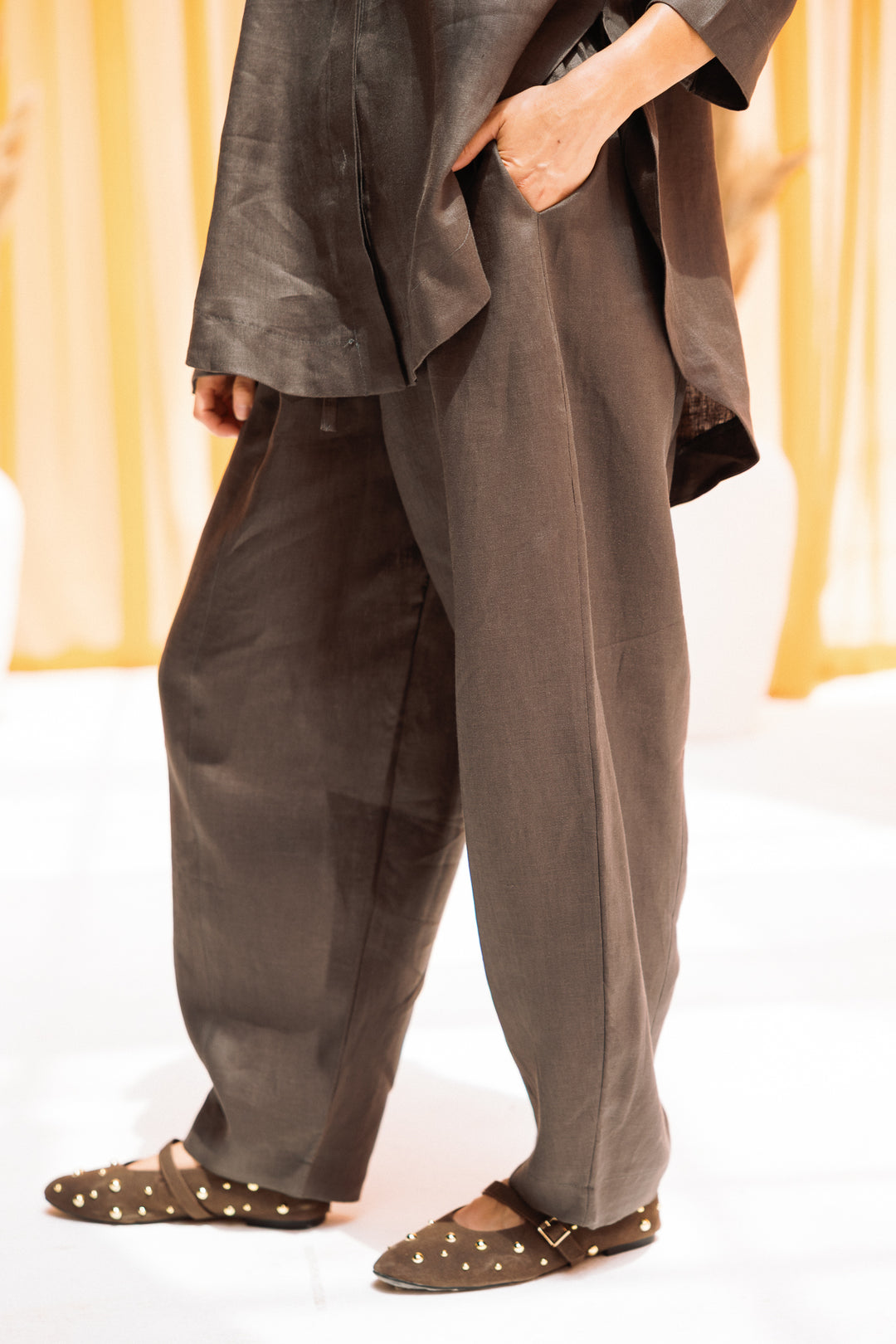 Elan linen pants - black olive