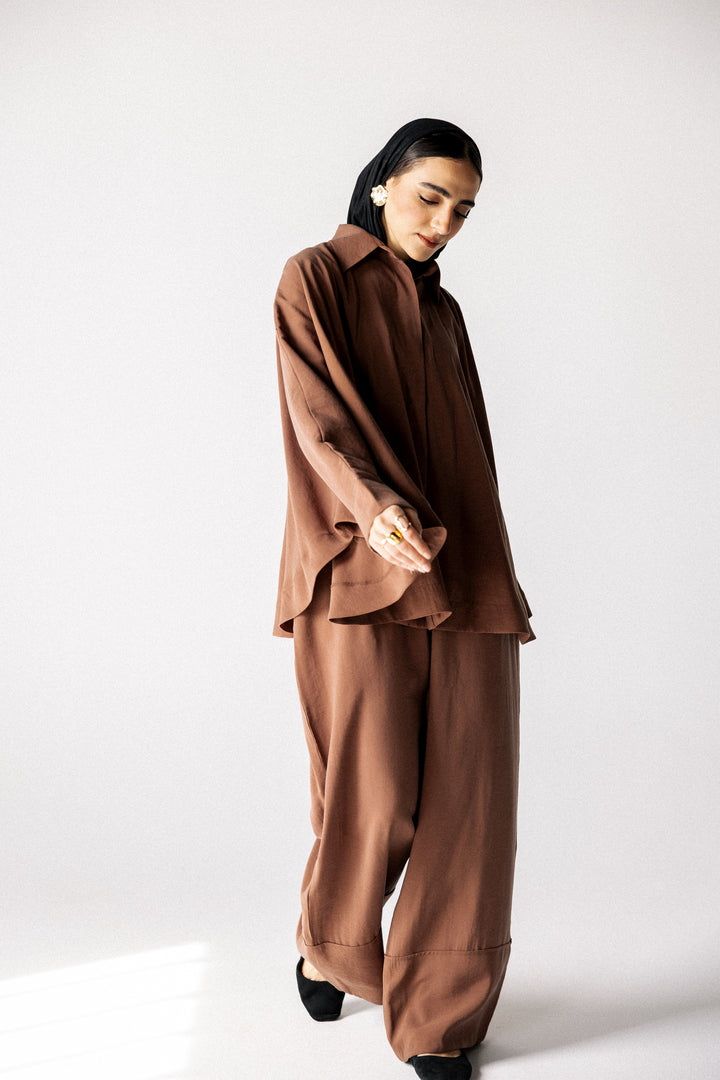 Curved washed set - Camel