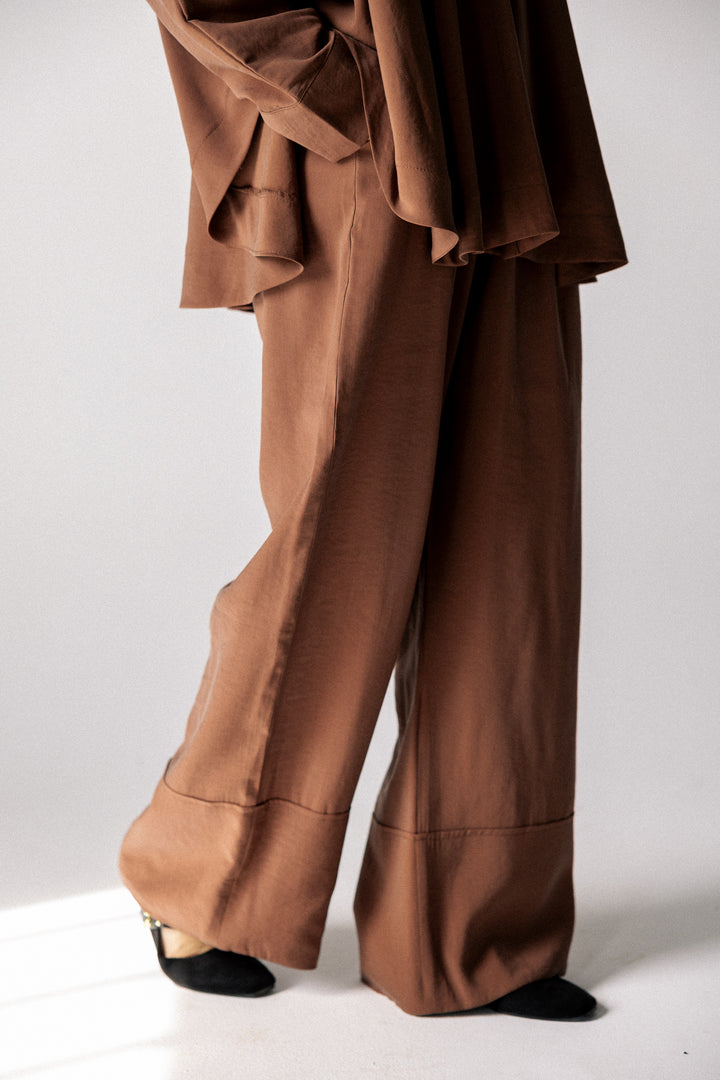 Curved washed set - Camel