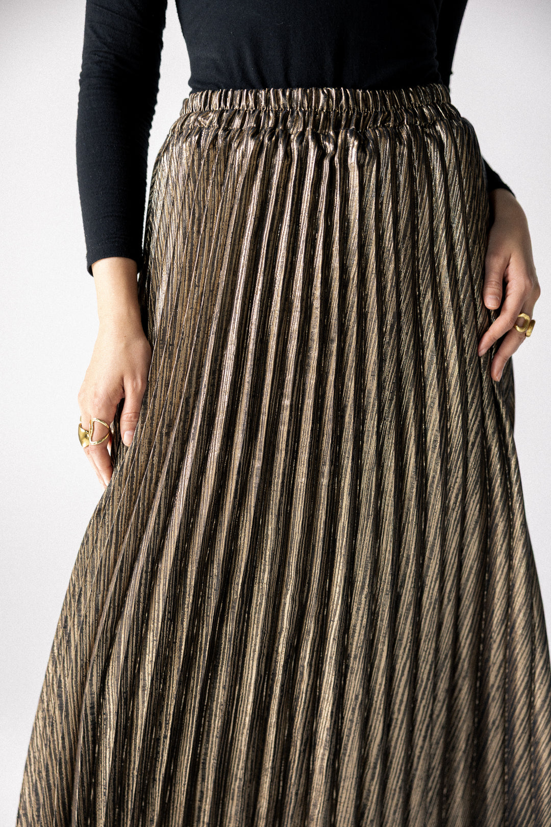 Sparkling pleated Skirt- Gold