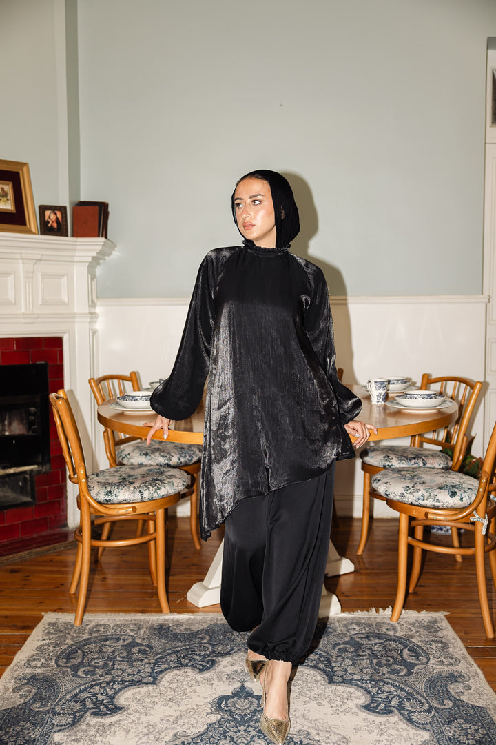 Ivory top - black