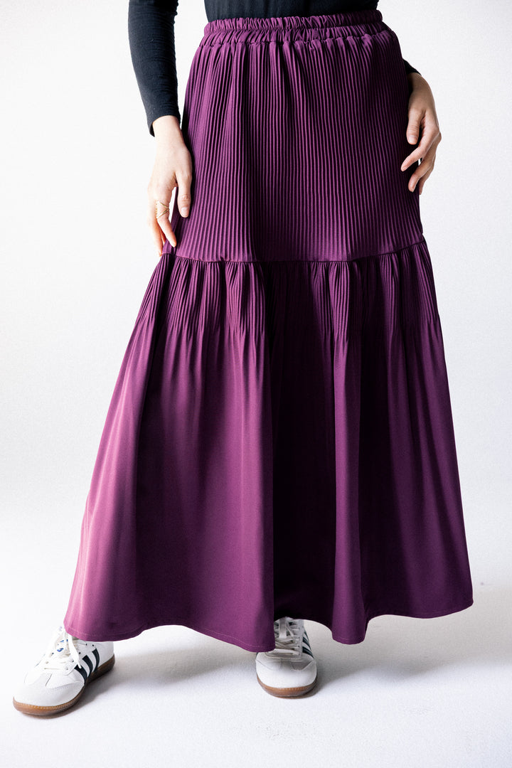 Plain pleated Skirt - Burgandy