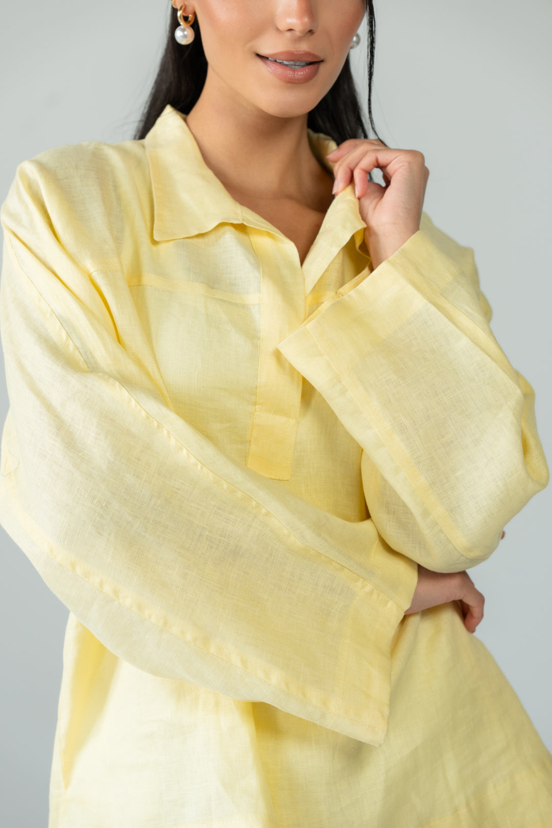 Cozy linen top - butter yellow