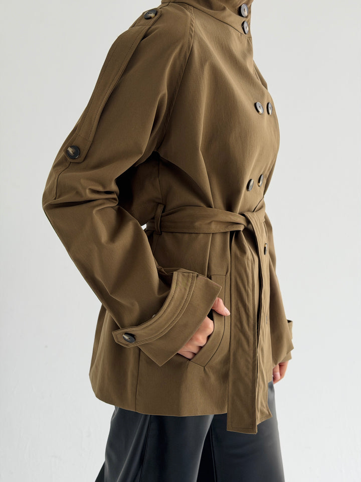 Gabardine Short trench coat
- brown