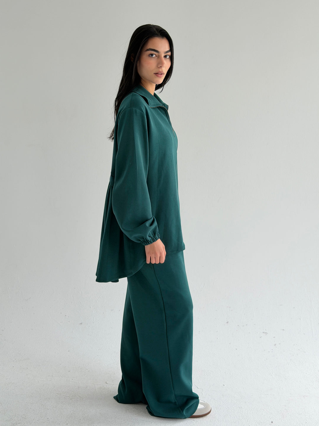 Pleated back set -teal blue