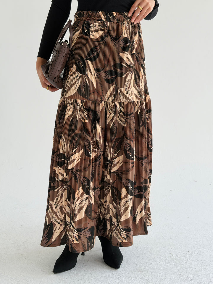 Dusty printed pillise skirt