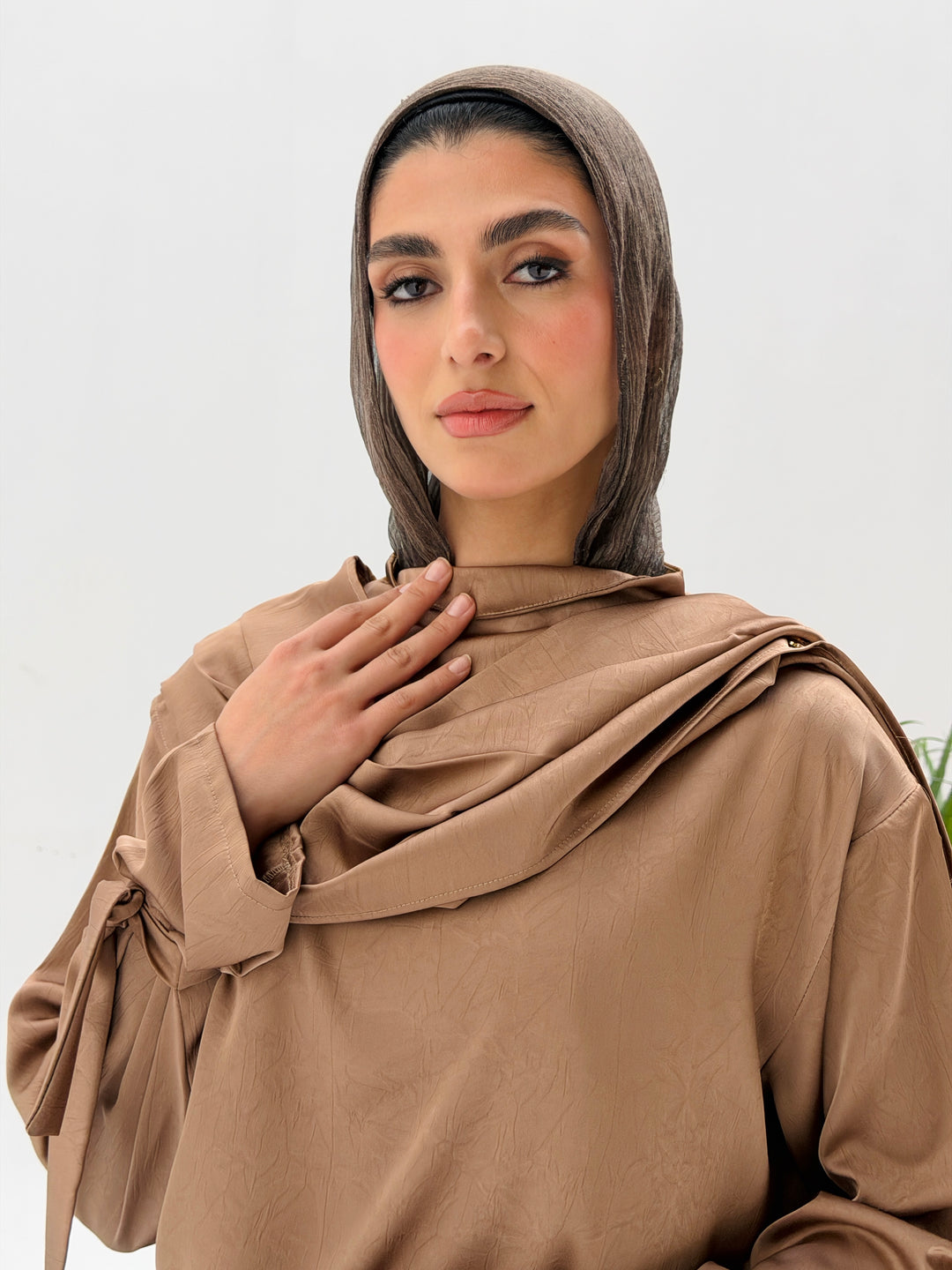 Shall scarve top- beige
