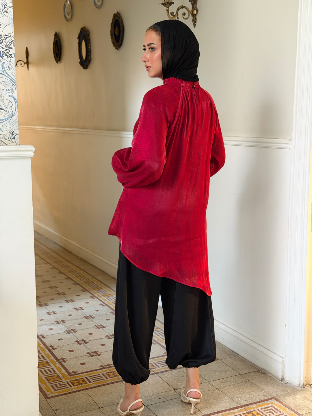 Ivory top - Red