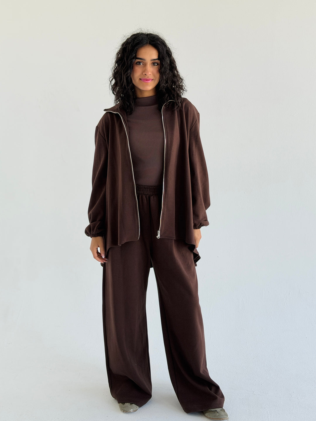 Pleated back set -brown