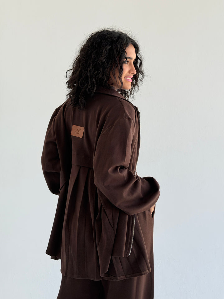 Pleated back set -brown