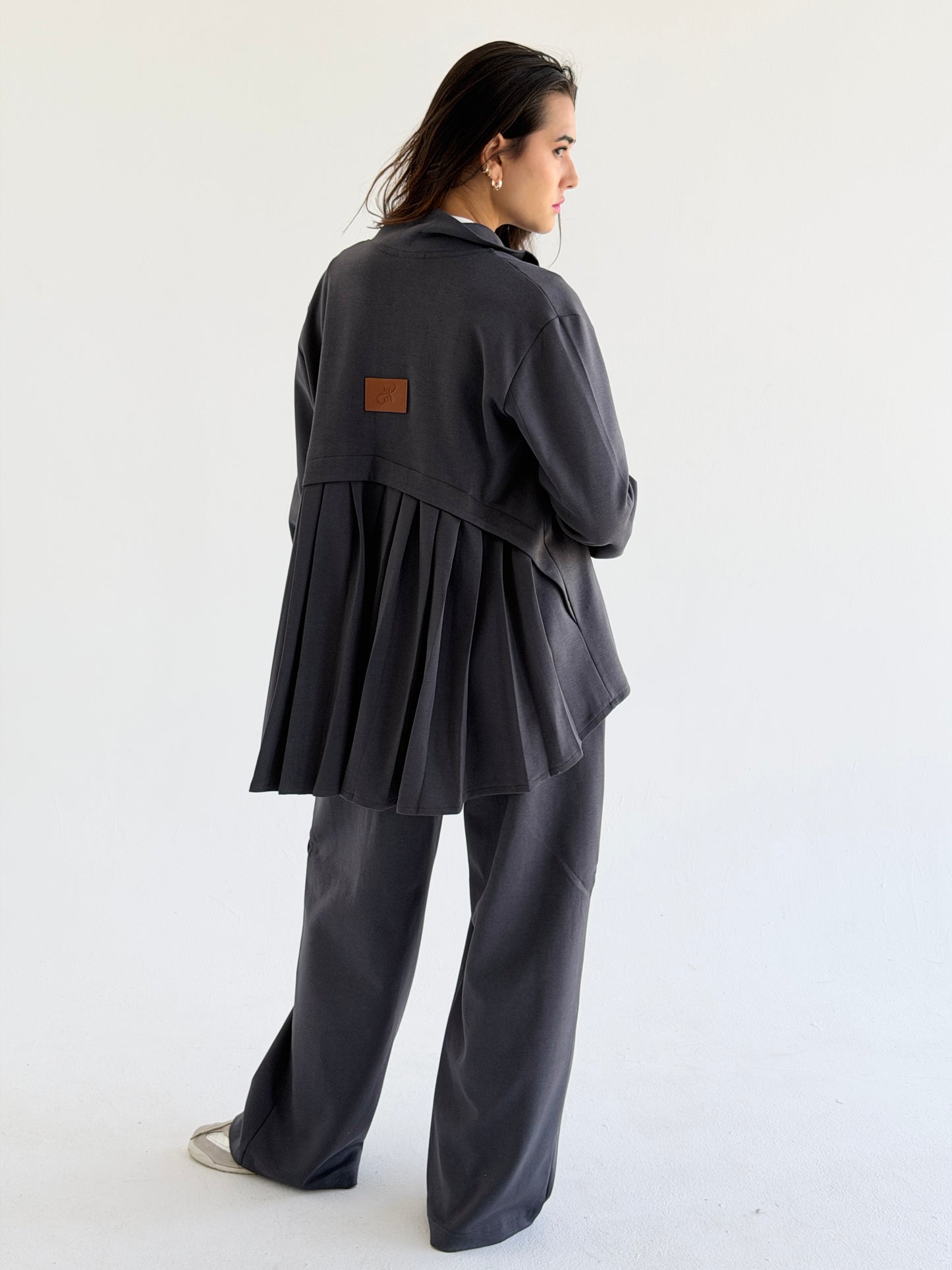 Pleated back set -gray