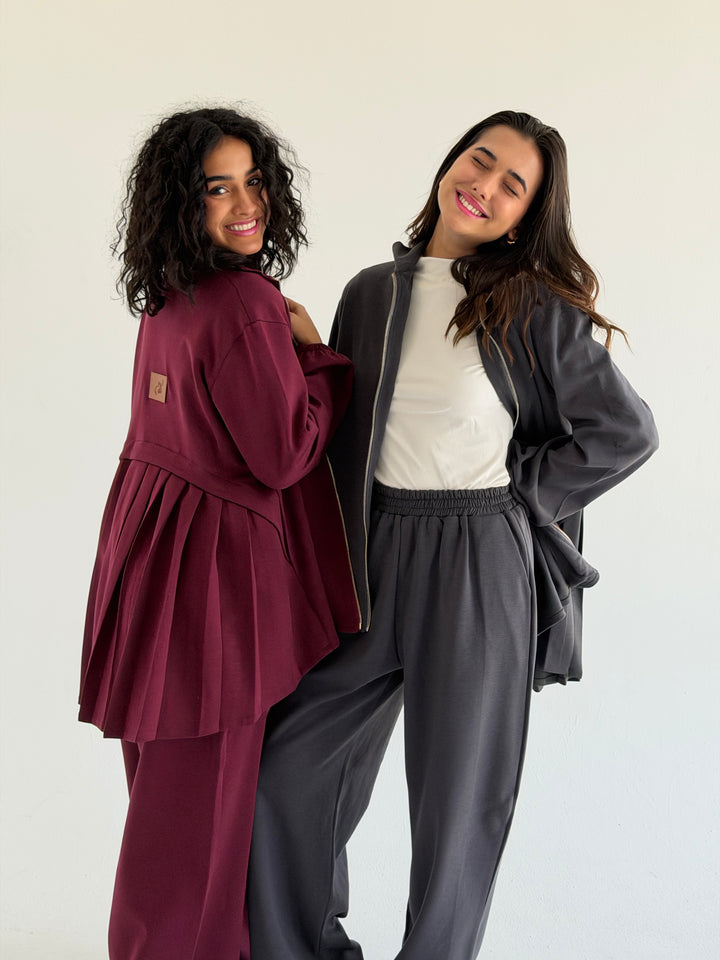 Pleated back set -burgundy