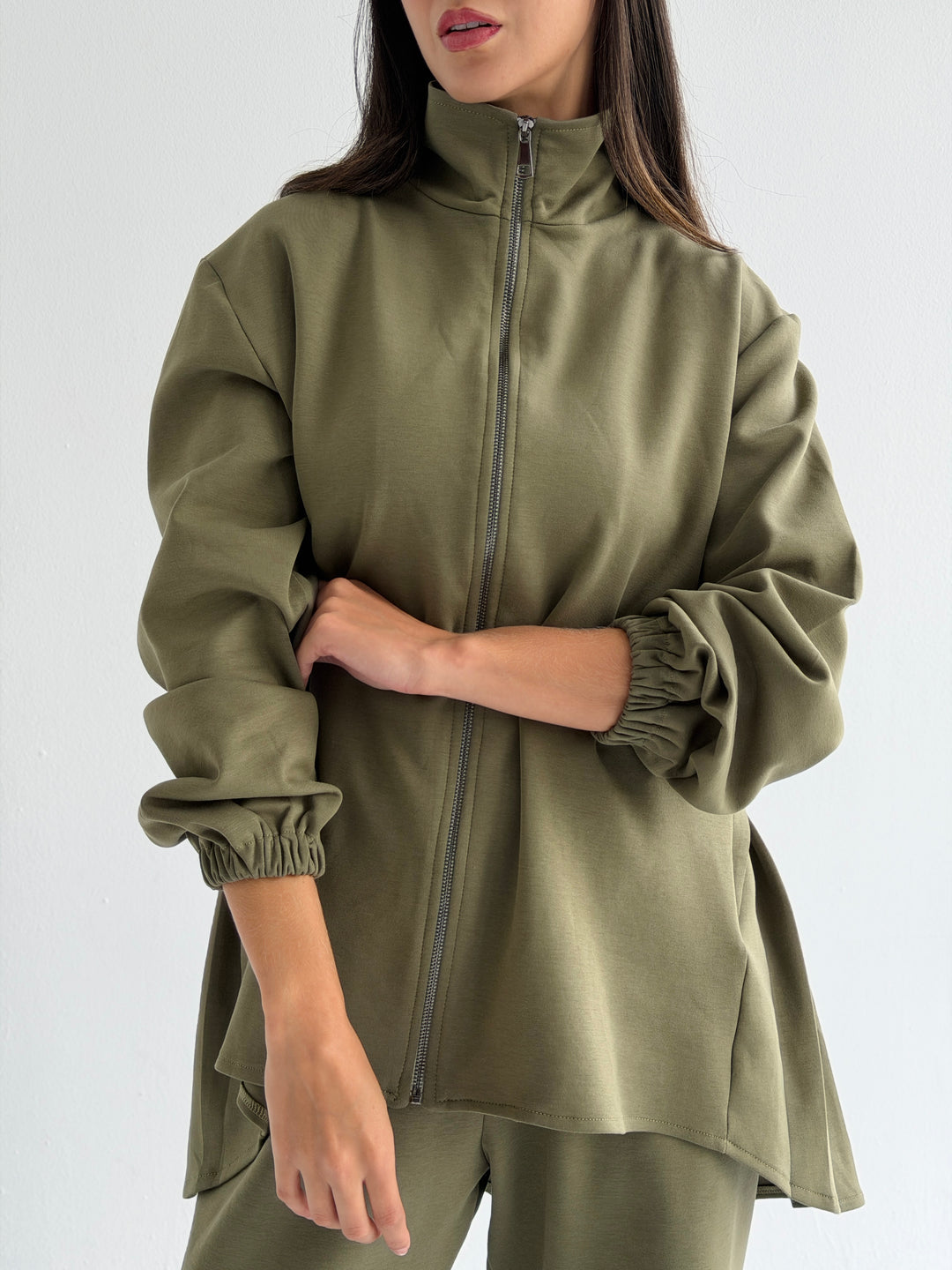 Pleated back set - olive