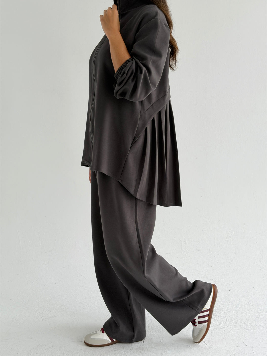 Pleated back set -gray