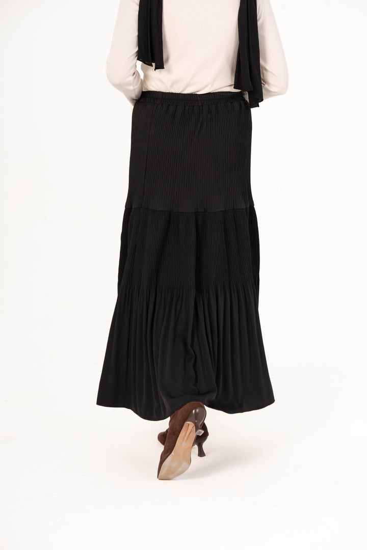 Plain Pleated Skirt - Black