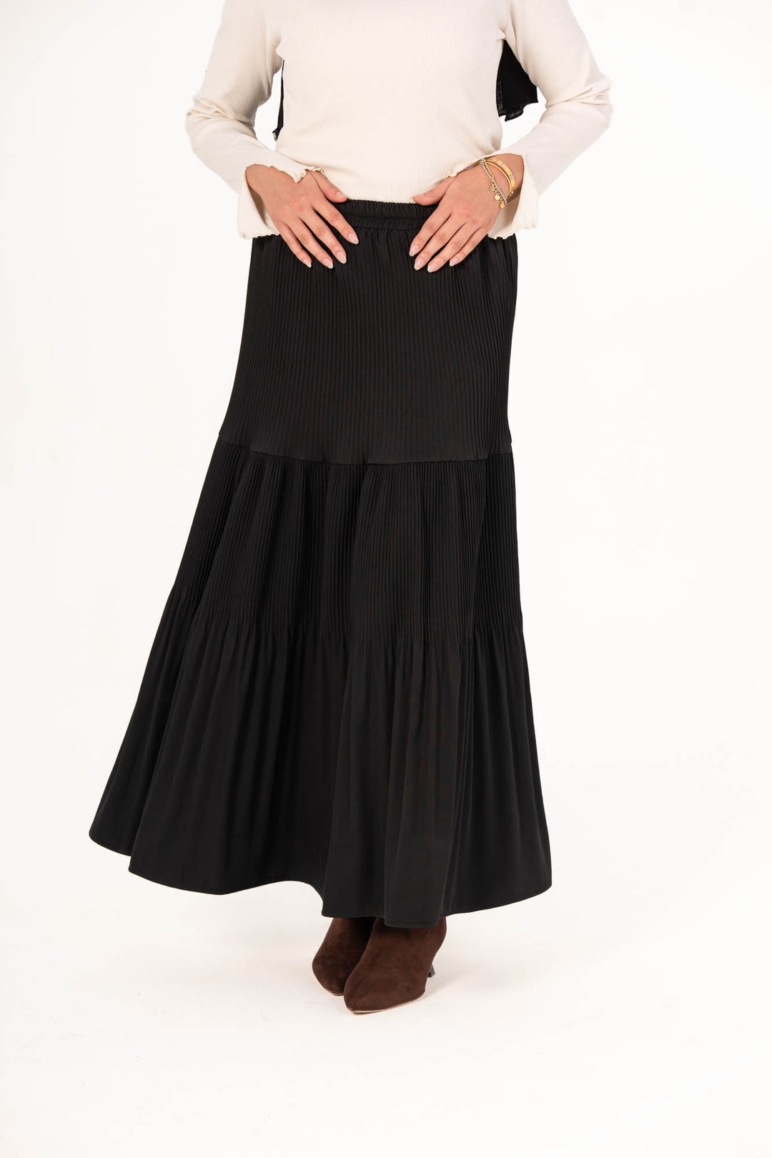 Plain Pleated Skirt - Black