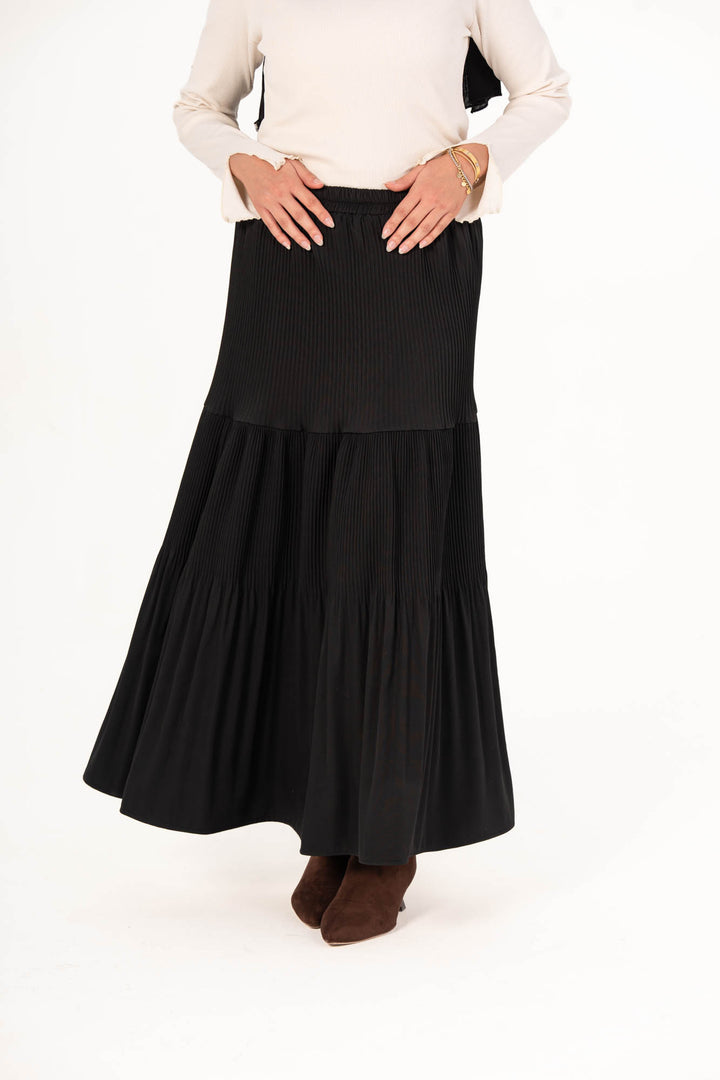 Plain Pleated Skirt - Black