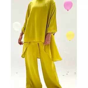 Crepe satin top ( lime green )